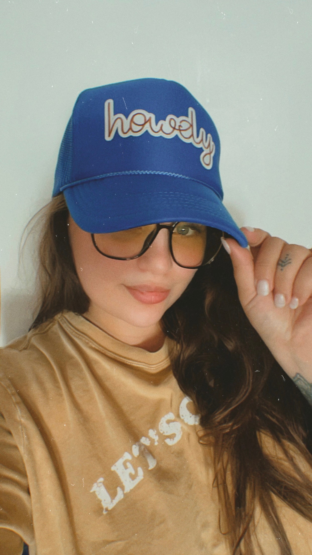 Howdy Blue